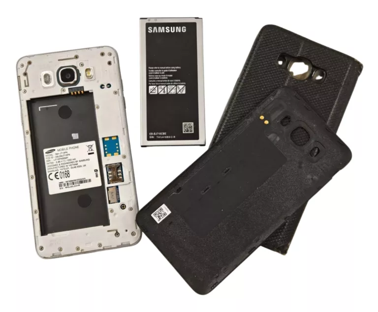 SMARTFON SAMSUNG GALAXY J7 2016 1,5 GB / 16 GB 4G (LTE)