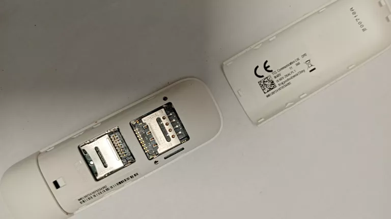 alcatel-linkkey-ik40v-lte-usb-modem-internetowy-mobilny-150-mbps-4g-prusa-1-legnica