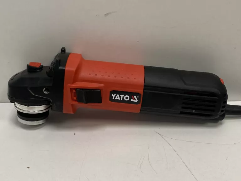 SZLIFIERKA KĄTOWA YATO YT-82101 1100W