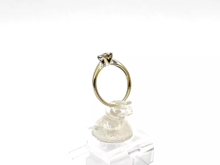 ZŁOTY PIERŚCIONEK Z DIAMENTAMI 375 1,97G R13 0,13CT