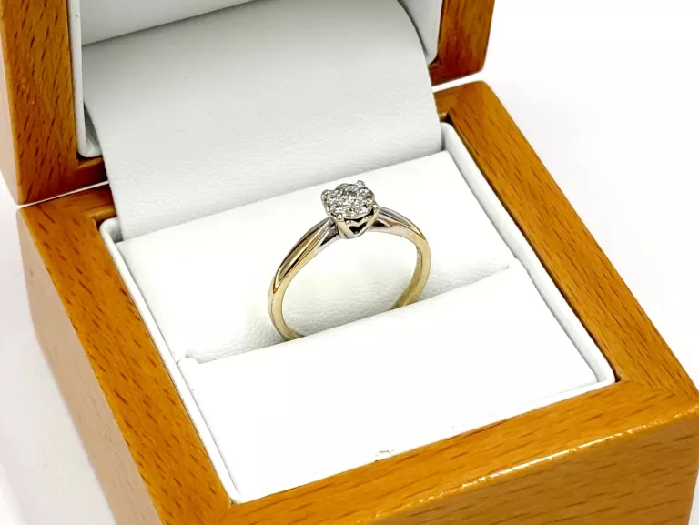 ZŁOTY PIERŚCIONEK Z DIAMENTAMI 375 1,97G R13 0,13CT