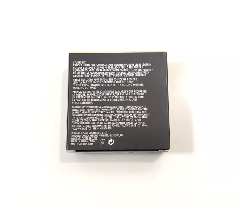 PUDER MAC STUDIO FIX PRO SET + BLUR WEIGHTLESS LOOSE POWDER MEDIUM 6,5G