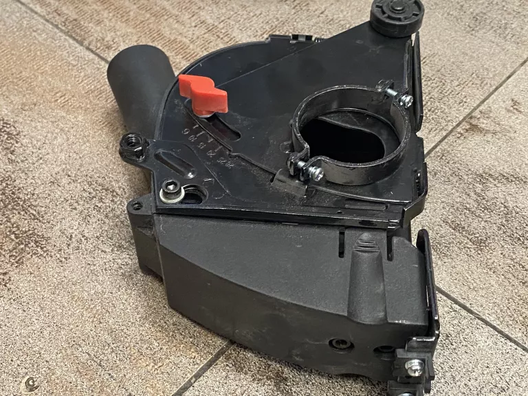 OSŁONA PRZECIWPYŁOWA YATO BRUZDOWNICA 125 MM