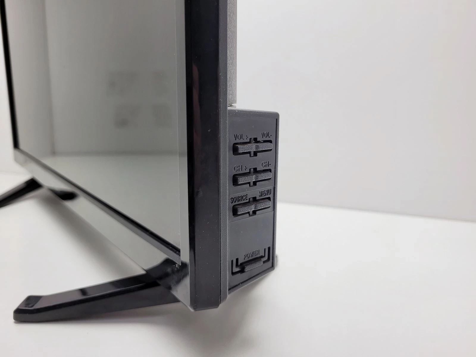 telewizor-selecline-195-le2019d-ean-gtin-4037819002075