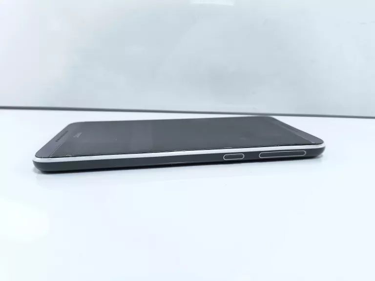 TELEFON HTC DESIRE 820