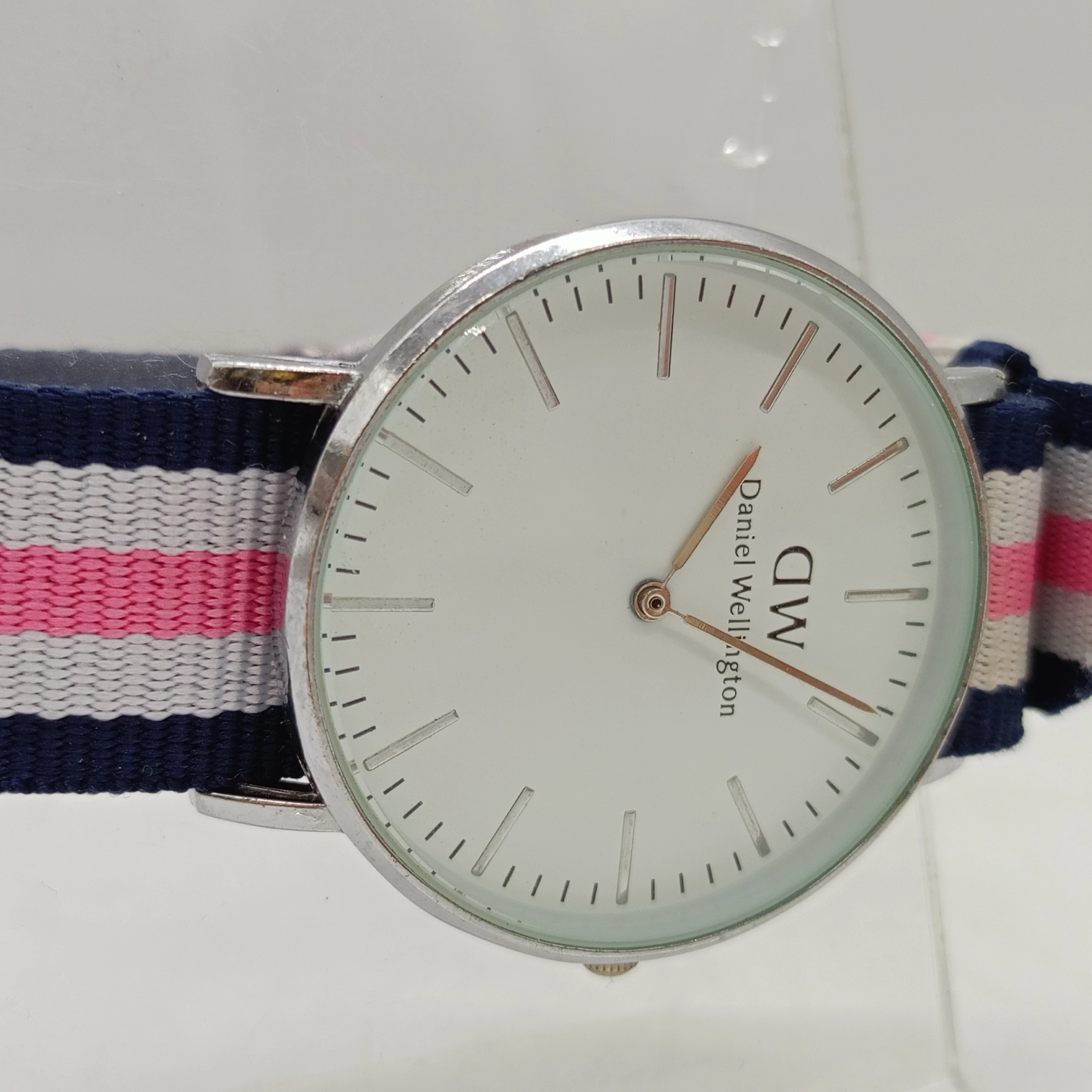 zegarek-nareczny-daniel-wellington-rodzaj-129220-1