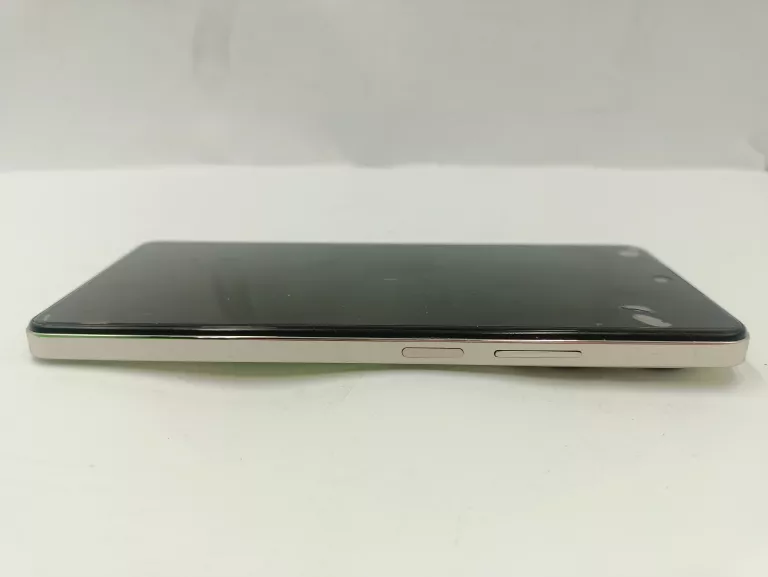 TELEFON INFINIX HOT 40 PRO 8GB/256GB KOMPLET