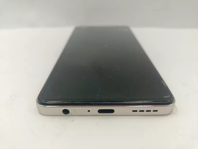 TELEFON INFINIX HOT 40 PRO 8GB/256GB KOMPLET