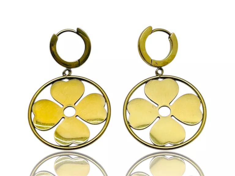 kolczyki-ze-stali-chirurgicznej-koniczyna-w-kole-blueberry-glogowska-6-wroclaw-gracja