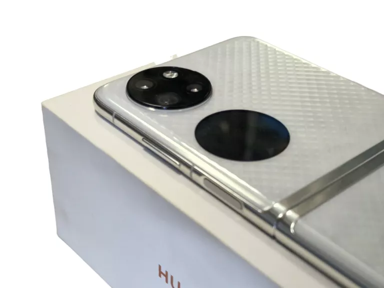 SMARTFON HUAWEI P50 POCKET 8 GB / 256 GB 4G (LTE) BIAŁY