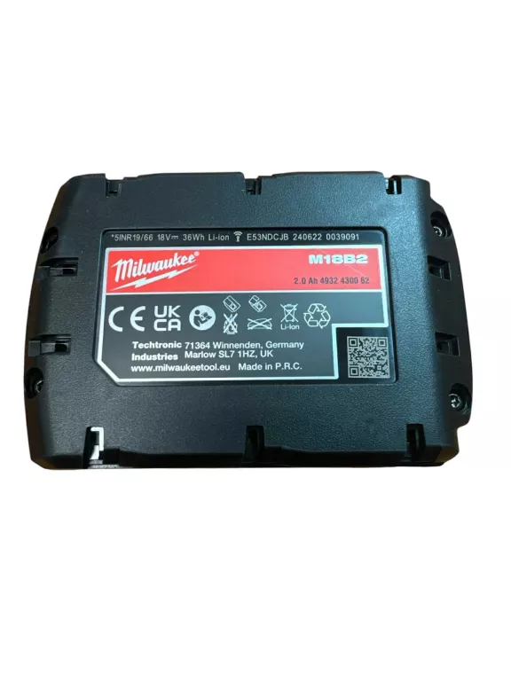 WKRETARKA MILWAUKEE M18 BLPDRC-202C 2 X 2,0AH ŁADOWARKA WALIZKA