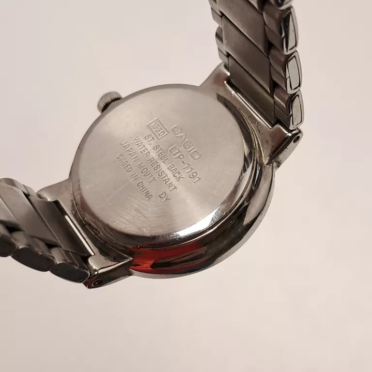 zegarek-casio-1330-rodzaj-129220-1