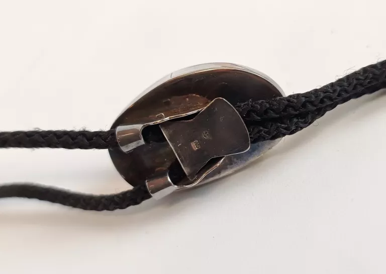 ciekawy-wisiorek-z-bursztynem-oraz-srebrem-92542g-stan-opakowania-229205-340257