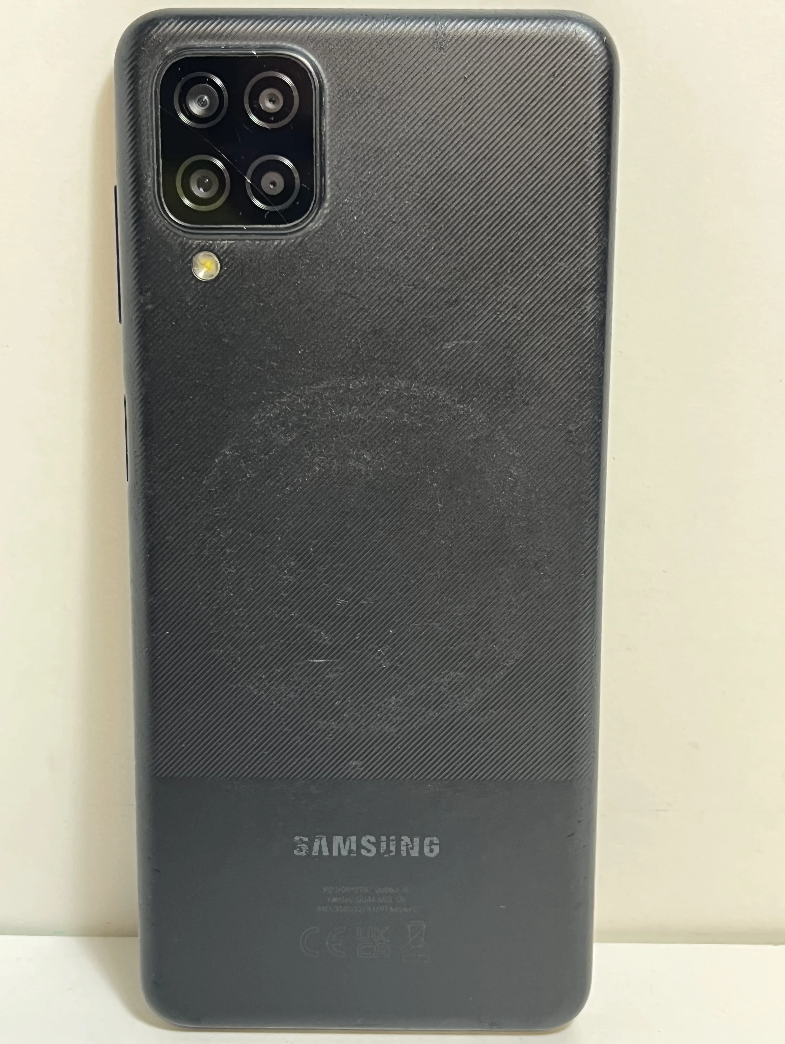 telefon-samsung-galaxy-a12-464gb-przekatna-ekranu-65