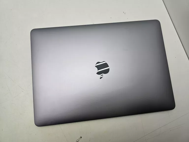 LAPTOP MACBOOK AIR M1 8/256 + ŁAD + TORBA HAMA
