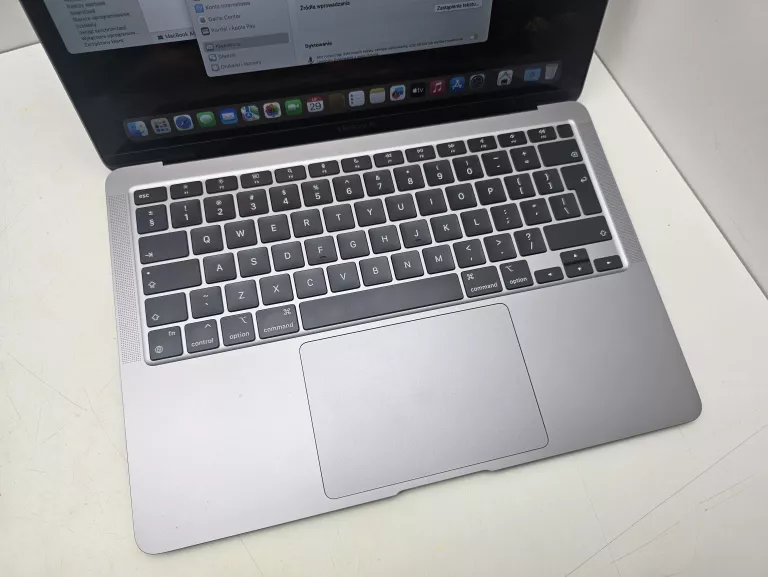 LAPTOP MACBOOK AIR M1 8/256 + ŁAD + TORBA HAMA