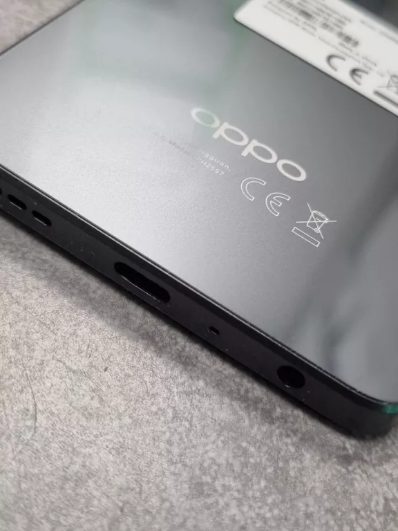TELEFON OPPO A79 5G 8/256