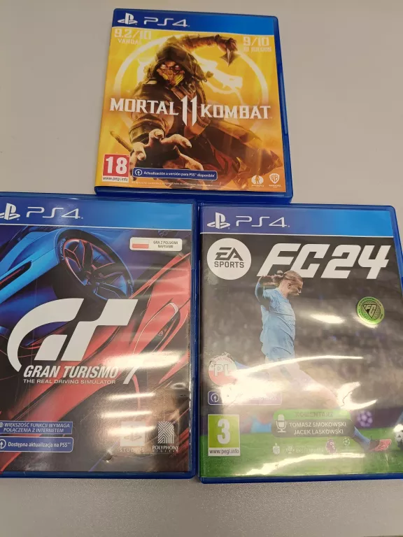 KONSOLA PLAYSTATION 4 SLIM CUH-2216A + 2 PADY + 3 GRY