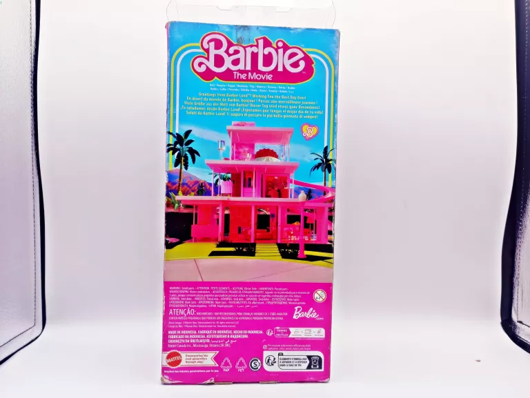 MATTEL BARBIE KEN W STROJU FILMOWYM NA ROLKACH HRF28
