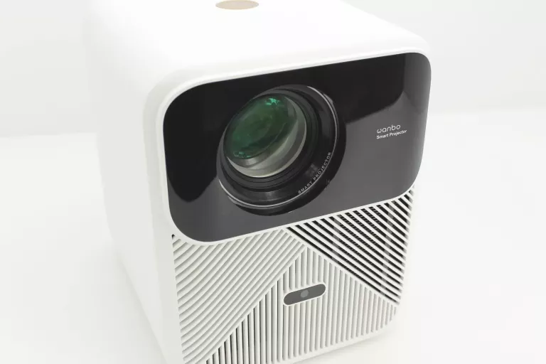 PROJEKTOR WANBO MOZART 1 LCD FULL HD ANDROID