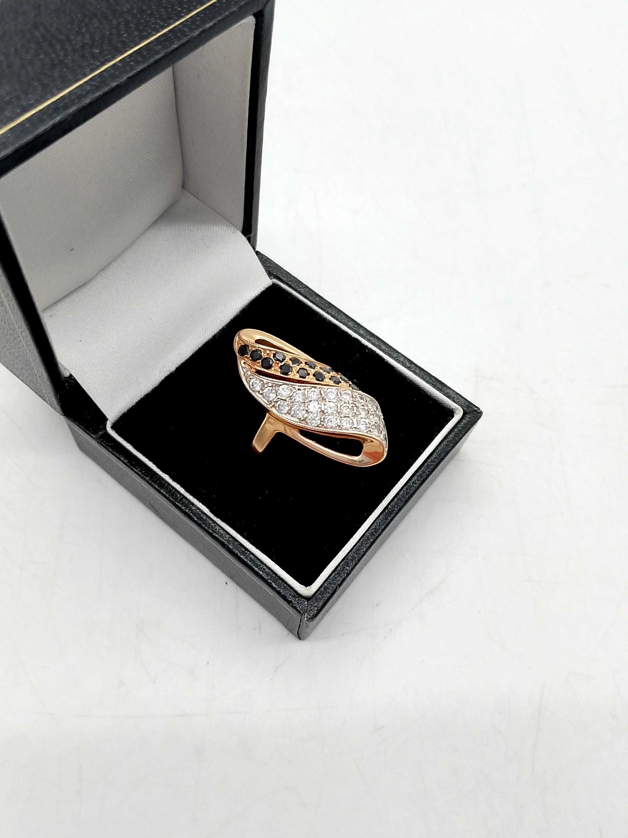 zloty-pierscionek-524-585-r19-rodzaj-2205-2