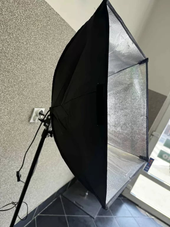 LAMPA SOFTBOX 40X40 CINEGEN