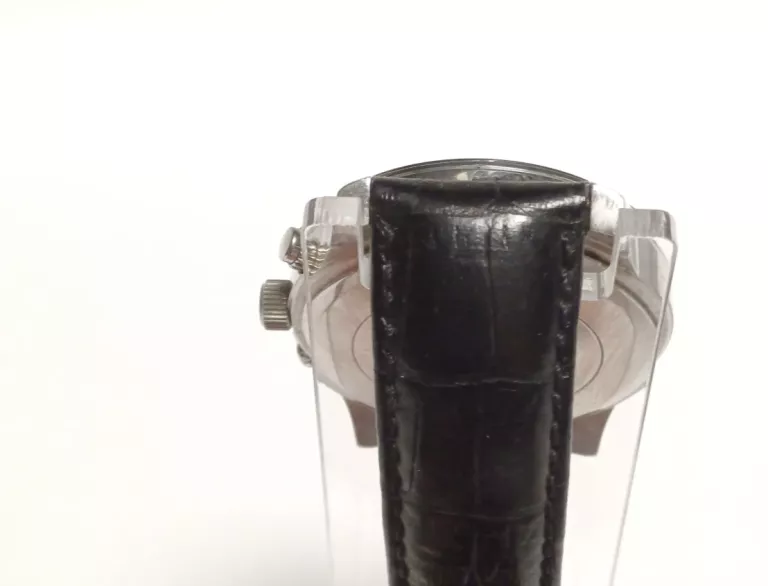 zegarek-meski-guess-w0076g1-mechanizm-18738-1