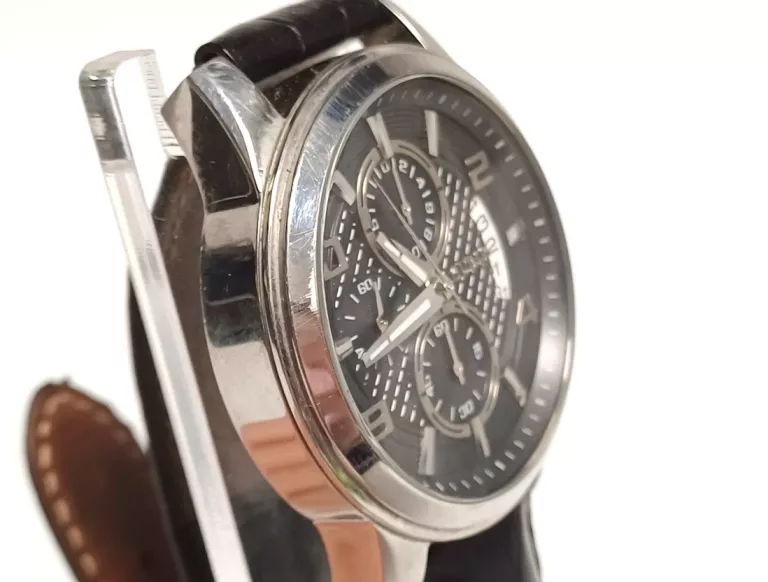 ZEGAREK MĘSKI GUESS W0076G1