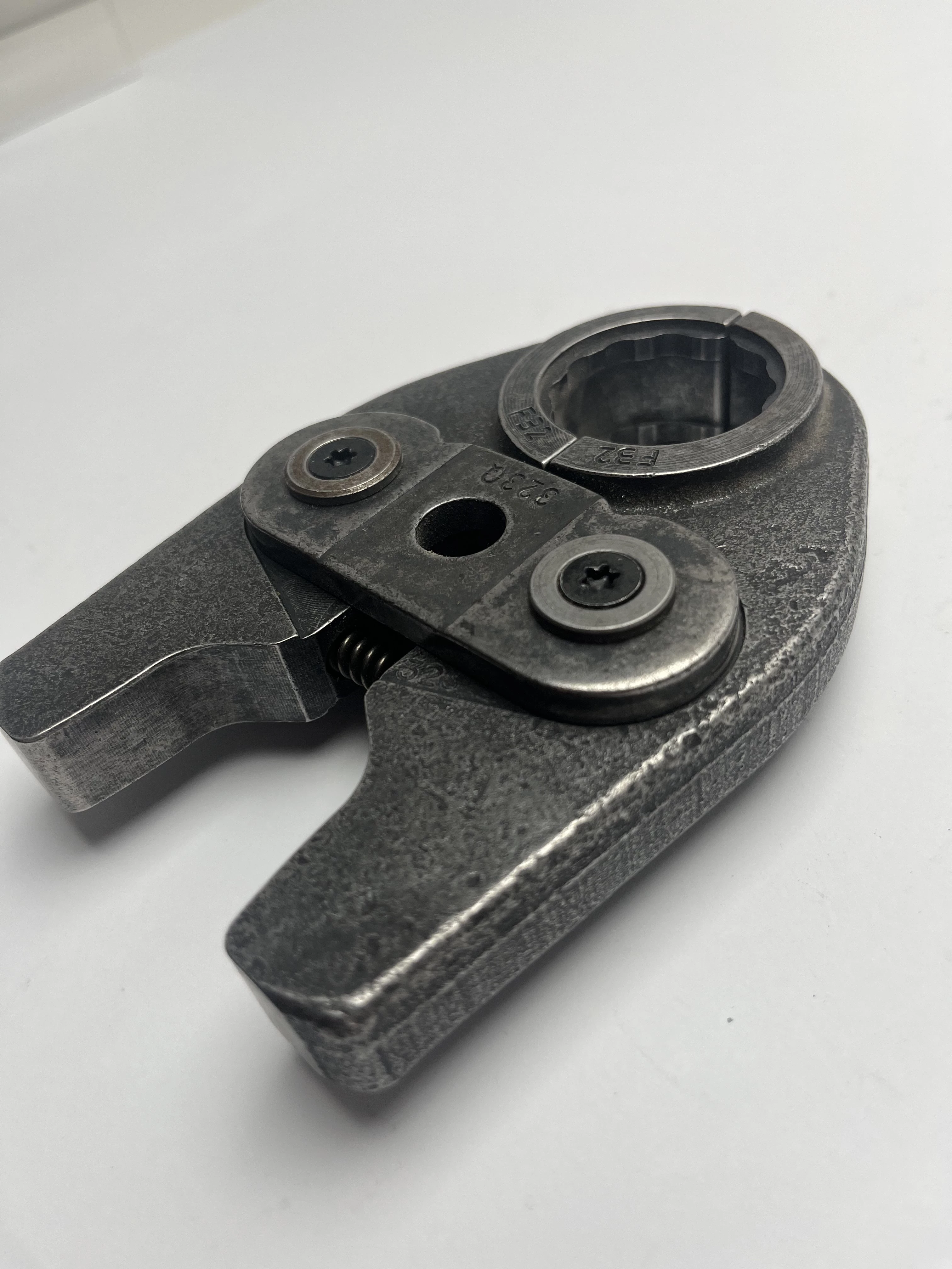 szczeka-rems-mini-f32-cegi-zaciskarka-zawartosc-zestawu-235809-262144