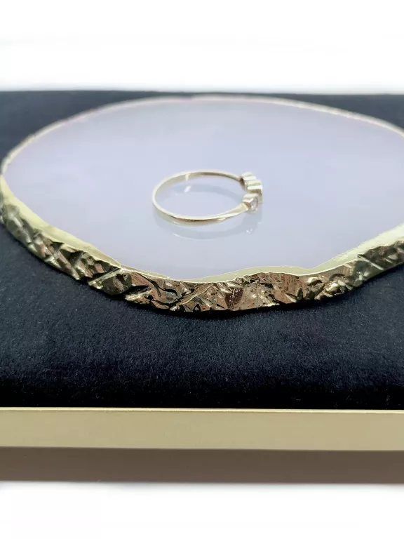 zloty-pierscionek-z-trzema-oczkami-z-cyrkoniami-p585-r19-175g-material-15835-2