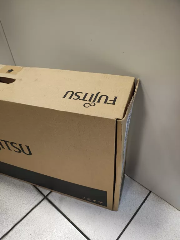 MONITOR LED FUJITSU P2410TE - ZESTAW