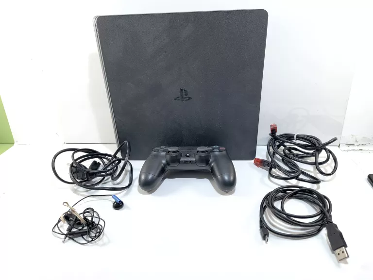 KONSOLA PS4 + PAD + OKABLOWANIE [KARTON]