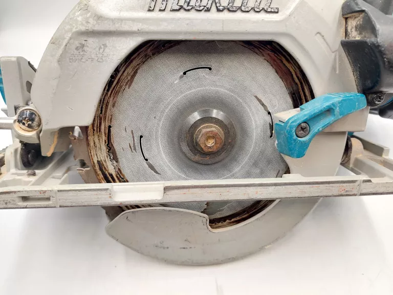 PILARKA TARCZOWA MAKITA DHS680 AKUMULATOROWA