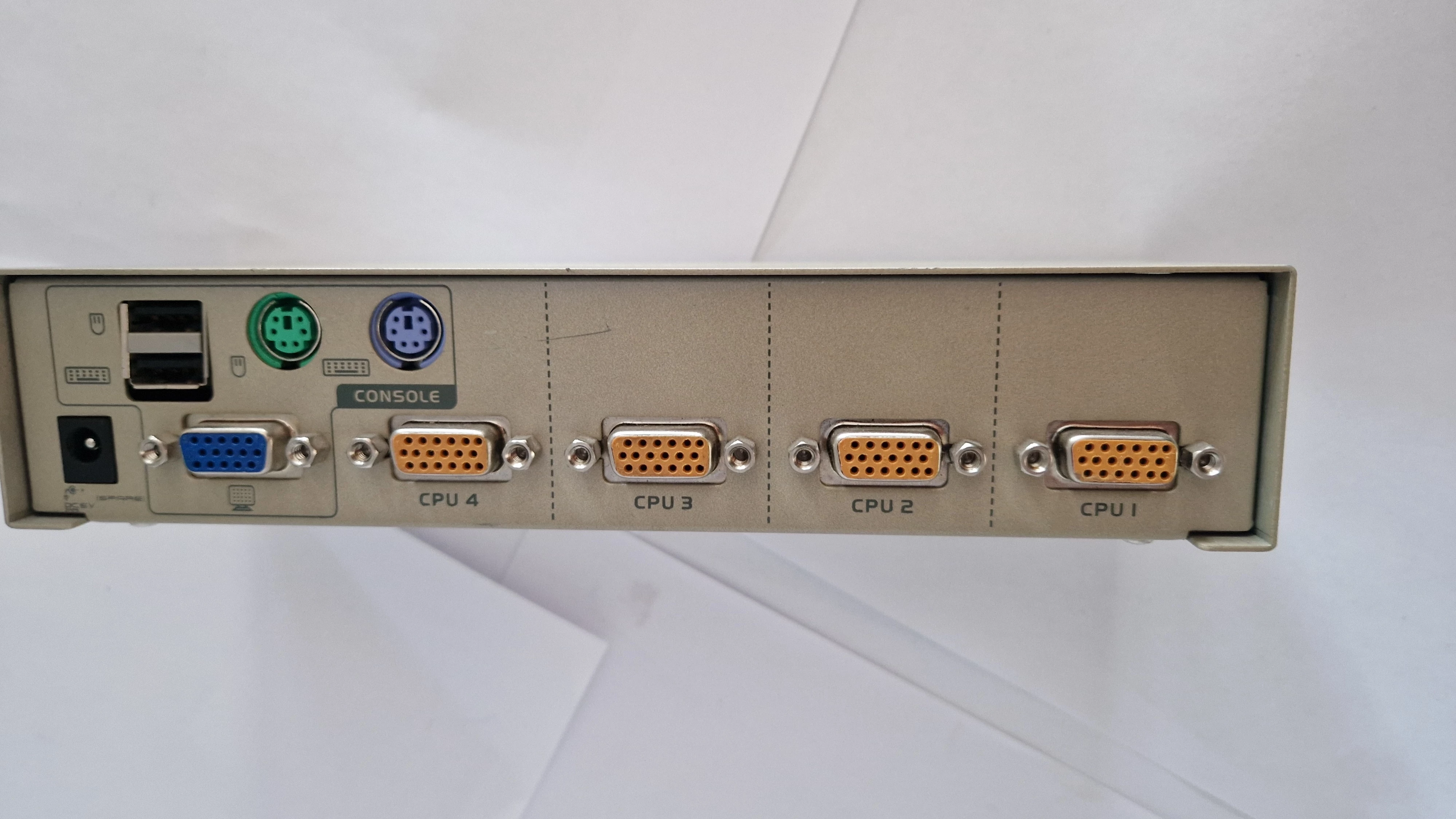 4-portowy-przelacznik-cubiq-aten-cs84u-kod-producenta-cs84u-at