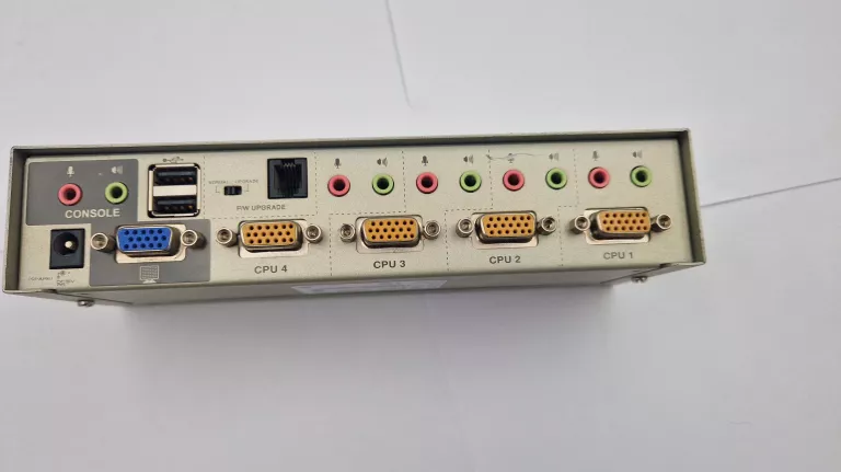 przelacznik-switch-aten-cs-1734a-kod-producenta-cs1734b-at-g