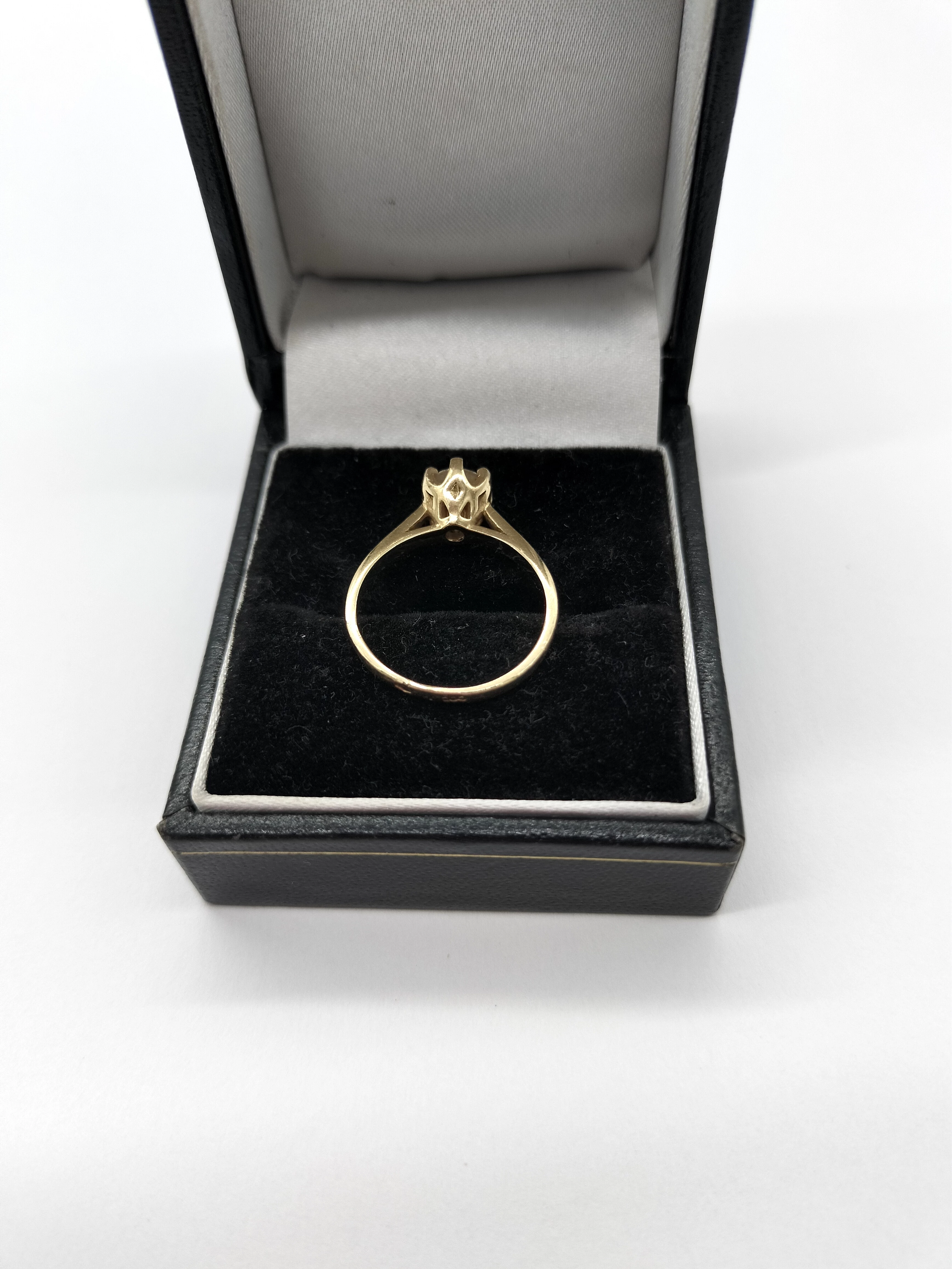 wyrob-jubilerski-uzywany-zloty-pierscionek-251-585-rodzaj-2205-2