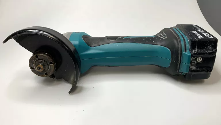 SZLIFIERKA KĄTOWA MAKITA DGA452Z