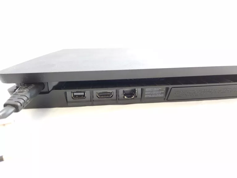 KONSOLA PS4 SLIM CUH-2216A