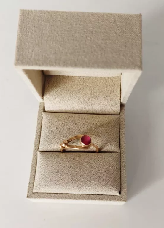 ZŁOTY PIERŚCIONEK 585 WAGA OK. 1,92G R13