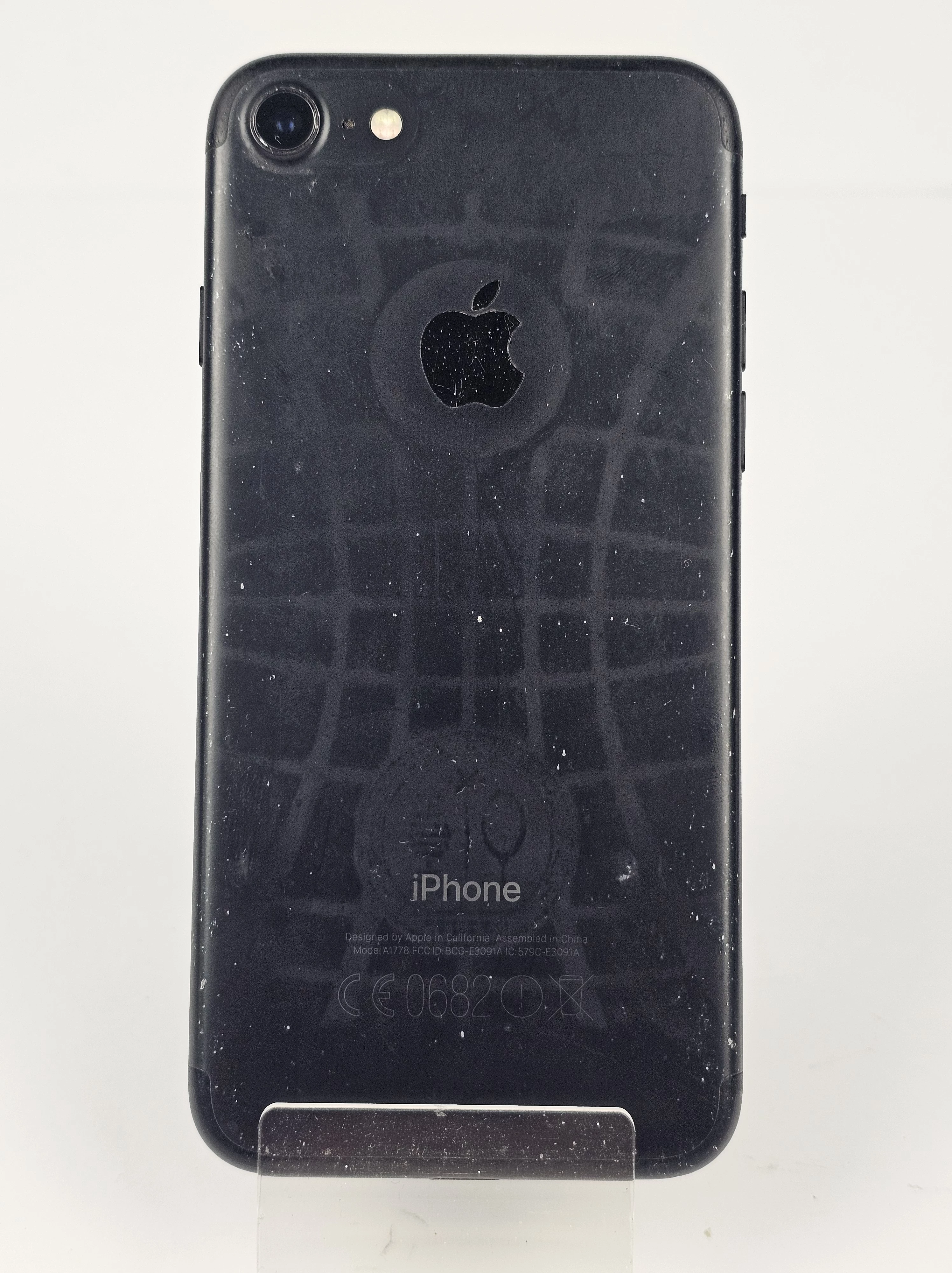 telefon-apple-iphone-7-64gb-bateria-68-czarny-etui-przekatna-ekranu-470