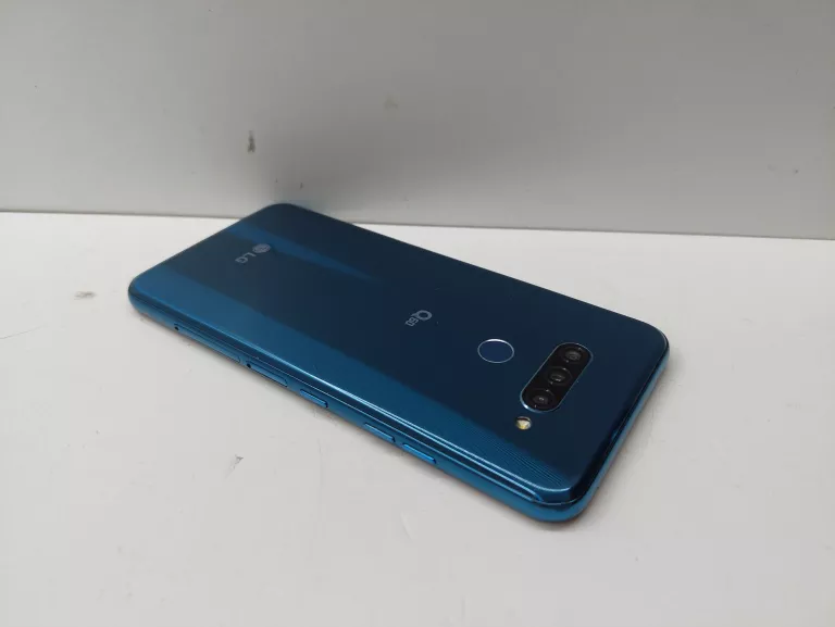 TELEFON LG Q60