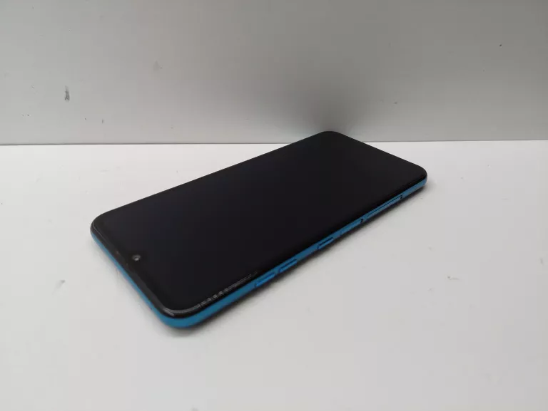 TELEFON LG Q60