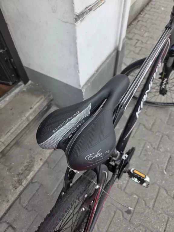 ROWER CROSSOWY KANDS MAESTRO 28" RAMA 21" CZARNY