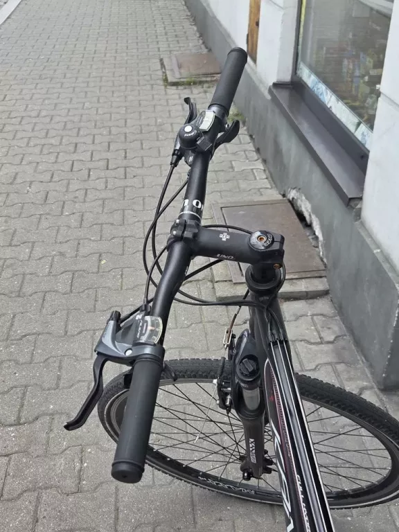 ROWER CROSSOWY KANDS MAESTRO 28" RAMA 21" CZARNY