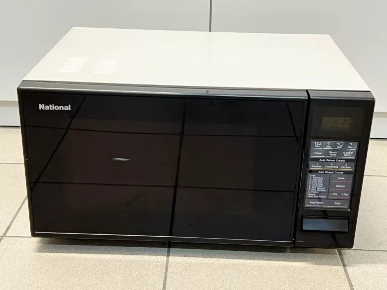 KUCHENKA MIKROFALOWA NATIONAL NN-6508 1400W