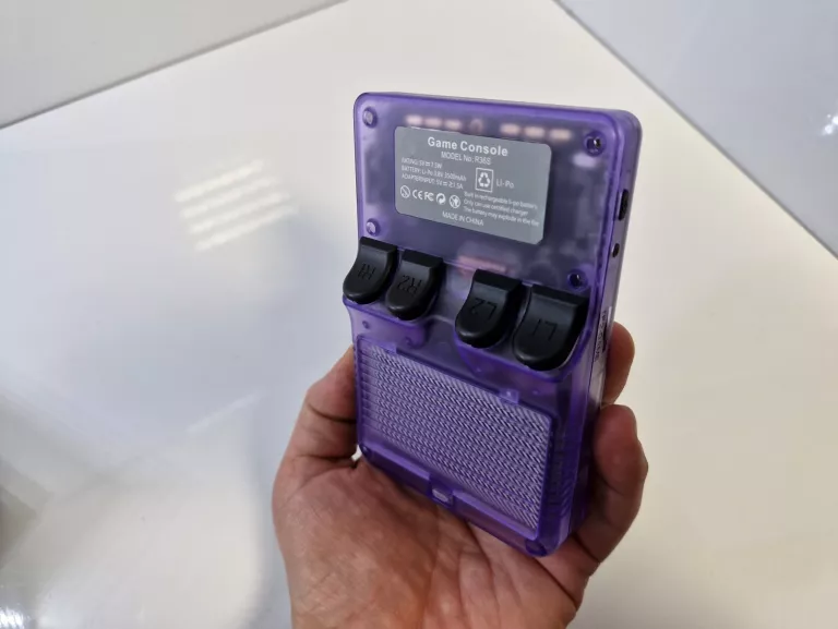 PRZENOŚNA KONSOLA R36S DO GIER RETRO GAMEBOY