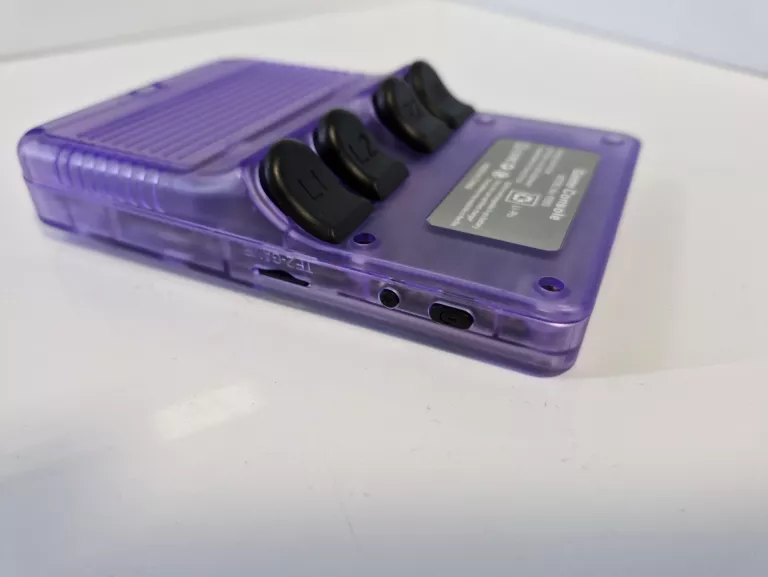 PRZENOŚNA KONSOLA R36S DO GIER RETRO GAMEBOY