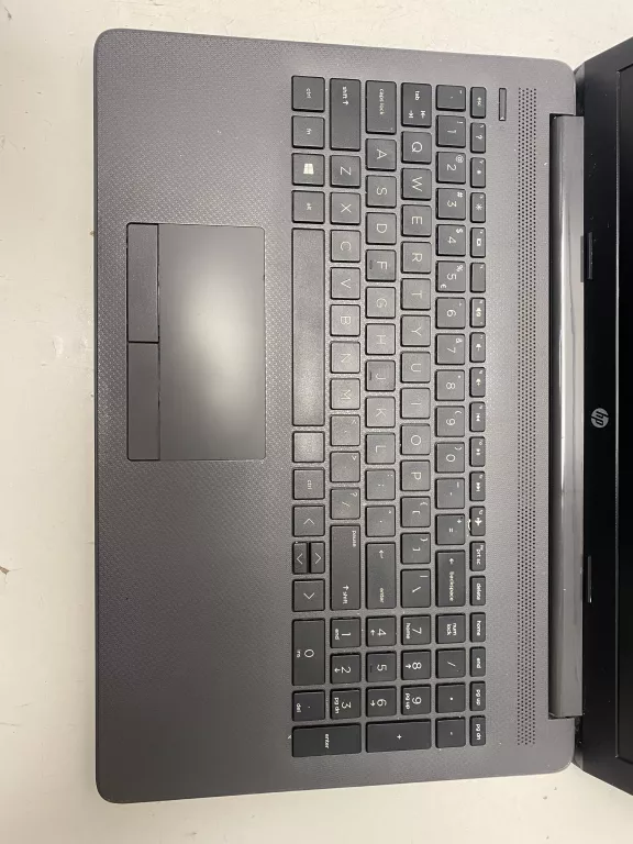 LAPTOP HP 255 G7 8/256GB