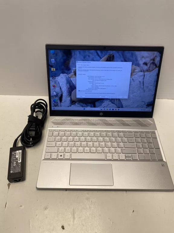 LAPTOP HP PAVILION 15-CW1001NA RYZEN 3 8/256GB