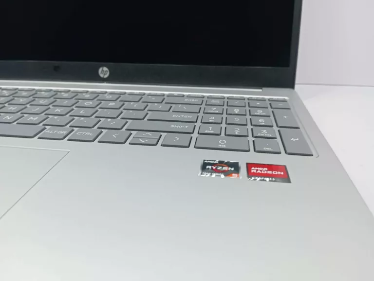 LAPTOP HP 15-FC0029NW RYZEN 16 GB RAM SSD 512